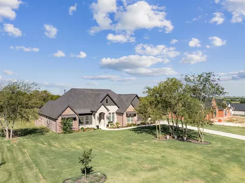 6025 Bella Terra Ln, Godley, TX 76044