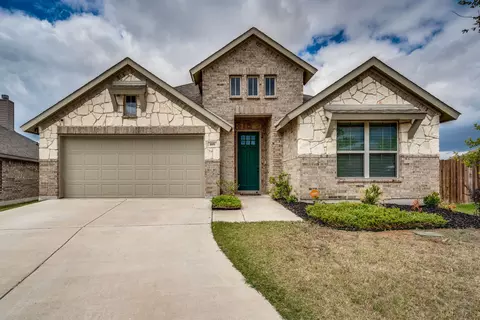 109 Sonterra Ct, Waxahachie, TX 75167