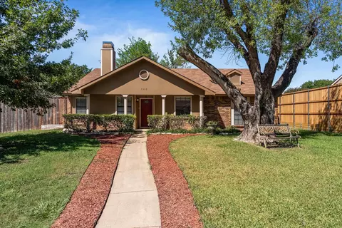 7909 Freeland Dr, Plano, TX 75025