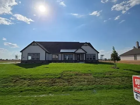 2217 Meteor Dr, Krum, TX 76249
