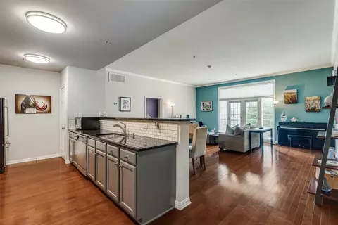 2305 Worthington St #208, Dallas, TX 75204