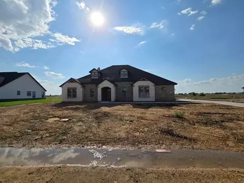2305 Meteor Dr, Krum, TX 76249