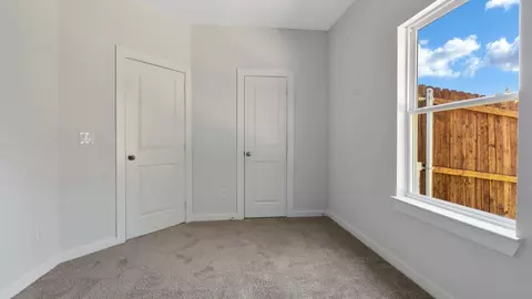 Bedroom - 914 Guam St, Tool, TX 75143 photo 4 of 13