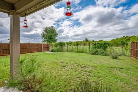 416 Bronze Forest Dr, Fort Worth, TX 76131