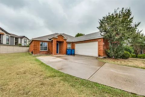 202 Maplecrest Dr, Desoto, TX 75115