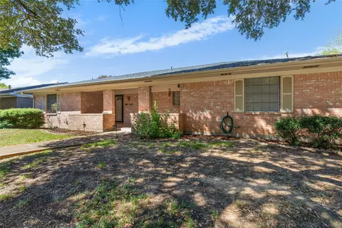 501 Oxford Dr, Sherman, TX 75092