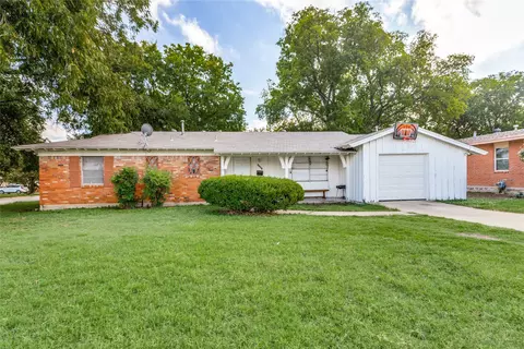 2701 Cordone St, Fort Worth, TX 76133