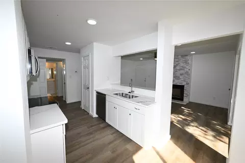 7431 Holly Hill Dr #236, Dallas, TX 75231