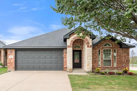 2845 Wakecrest Dr, Fort Worth, TX 76108