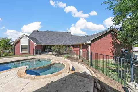 8535 Plainview Rd, Krum, TX 76249 photo 29