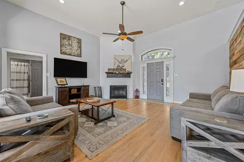 8535 Plainview Rd, Krum, TX 76249 photo 5