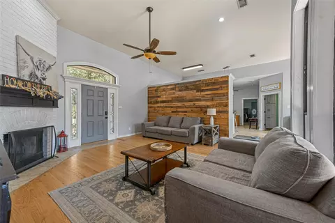 8535 Plainview Rd, Krum, TX 76249 photo 7