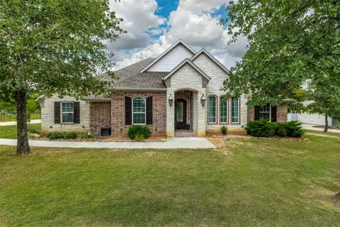 286 Sugartree Cir, Lipan, TX 76462