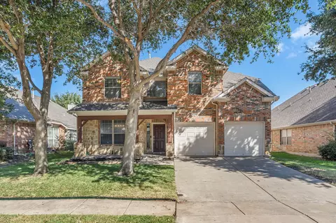 2560 Marina Dr, Grand Prairie, TX 75054