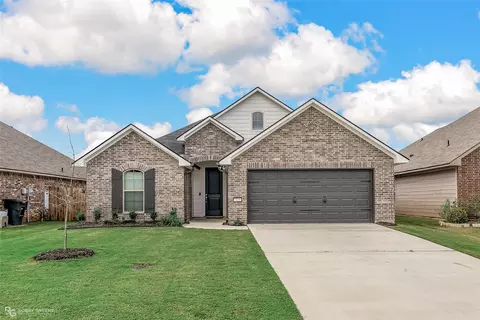 325 Ouachita Ln, Bossier City, LA 71112