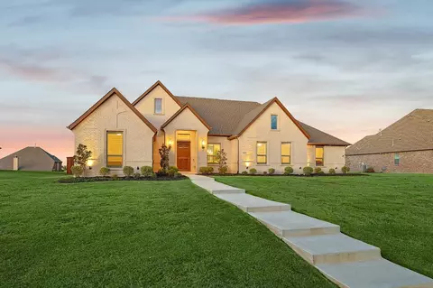 1022 Devonshire Dr N, Forney, TX 75126