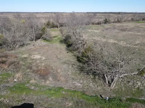5012 Dove St, Greenville, TX 75401