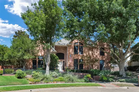 7320 Bryers Cir, Plano, TX 75025