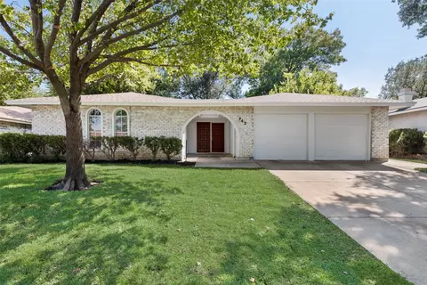 742 Salsbury Cir, Arlington, TX 76014