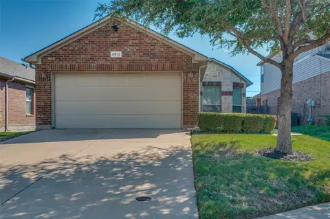 5012 Britton Ridge Ln, Fort Worth, TX 76179
