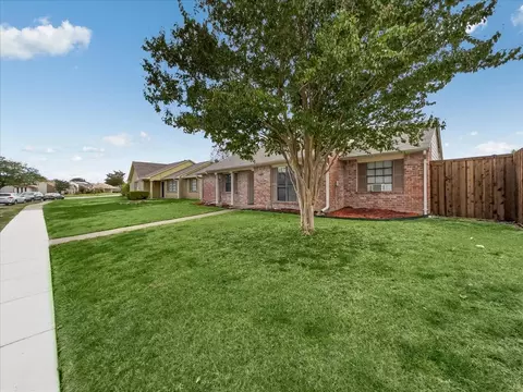 5640 Baker Dr, The Colony, TX 75056