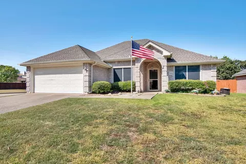 1932 Pebblebrook Ln, Sherman, TX 75092