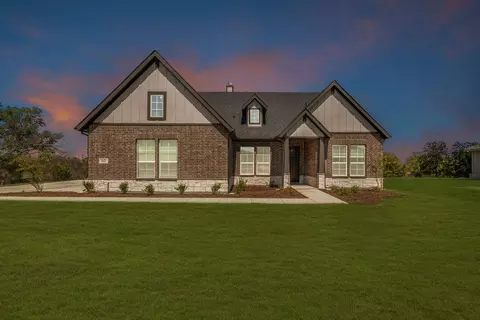 80 Yosemite Trl, Valley View, TX 76272