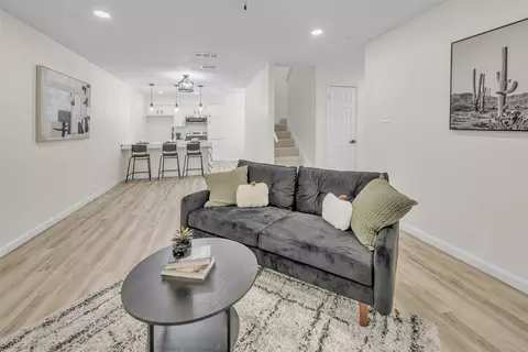 1612 Brentwood Dr, Irving, TX 75061