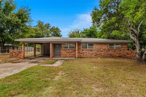 713 Ruth St, Athens, TX 75751