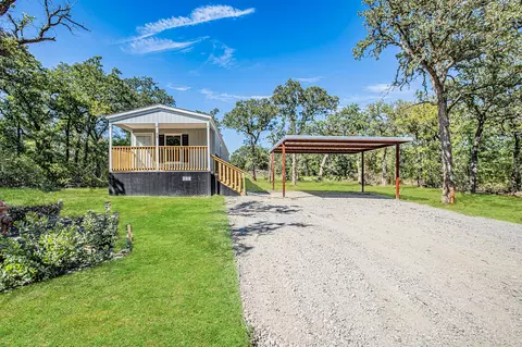 33 Meadow Pond Ct, Runaway Bay, TX 76426