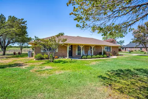4204 Florance Rd, Ponder, TX 76259