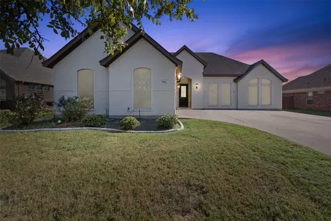 3106 White Horse Ct, Granbury, TX 76049