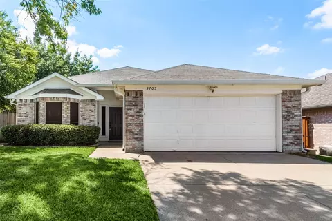 3705 Fleetwood Dr, Fort Worth, TX 76123