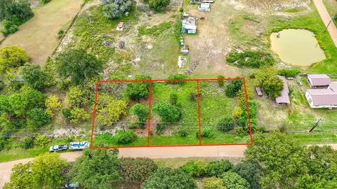 lot81 Circle Dr, Chandler, TX 75758