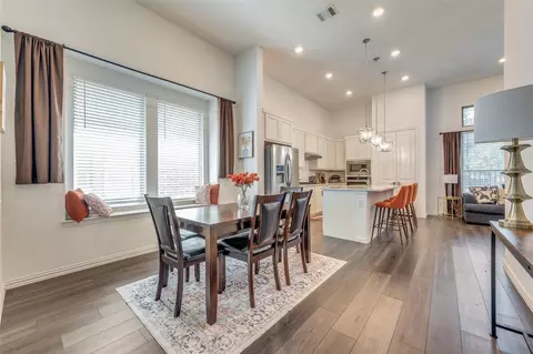 9839 Romo St, Irving, TX 75063