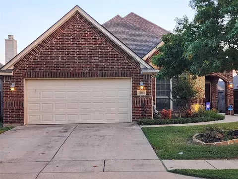 8104 Winter Falls Trl, Hurst, TX 76053