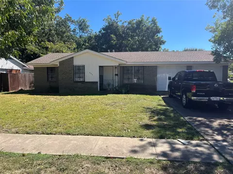 804 Wagoner St, Mesquite, TX 75149