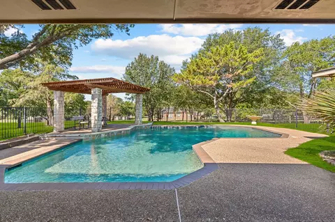 130 High Oaks Dr, Double Oak, TX 75077