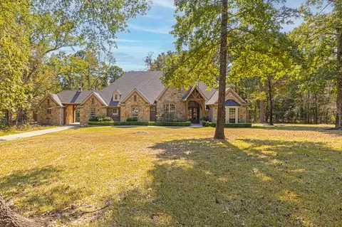 19587 Meadowood Ln, Tyler, TX 75703