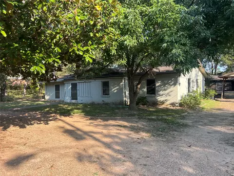 1620 Woodland St, Canton, TX 75103
