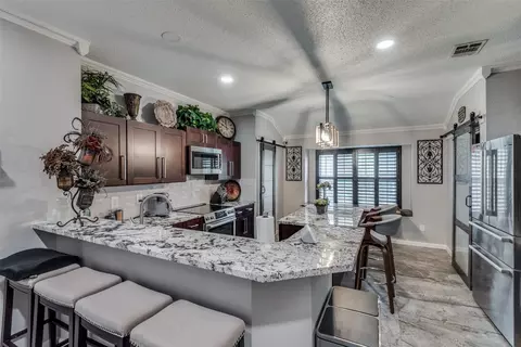 716 Eldorado Dr, Desoto, TX 75115
