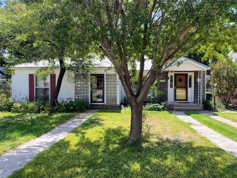 1005 N 6th St, Haskell, TX 79521