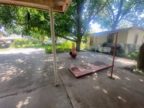 Exterior - 1005 N 6th St, Haskell, TX 79521 photo 2 of 3