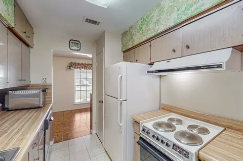 1922 Morgan St, Irving, TX 75062 photo 10