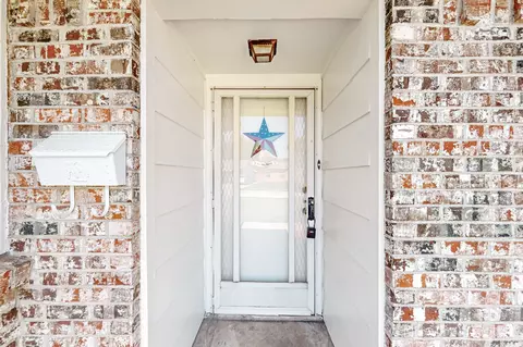 1922 Morgan St, Irving, TX 75062 photo 26