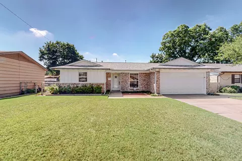 1922 Morgan St, Irving, TX 75062
