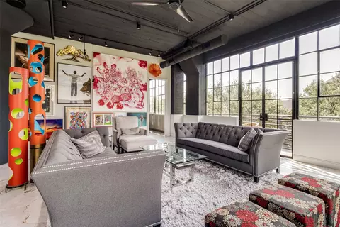 2220 Canton St #301, Dallas, TX 75201