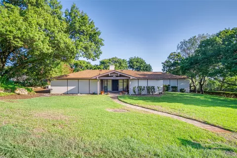 10516 Pack Saddle Trl, Fort Worth, TX 76108