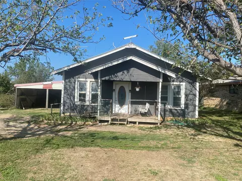 808 Cherry St, Baird, TX 79504