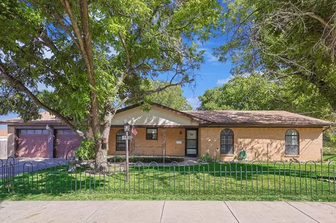 5231 Dana Dr, Haltom City, TX 76117
